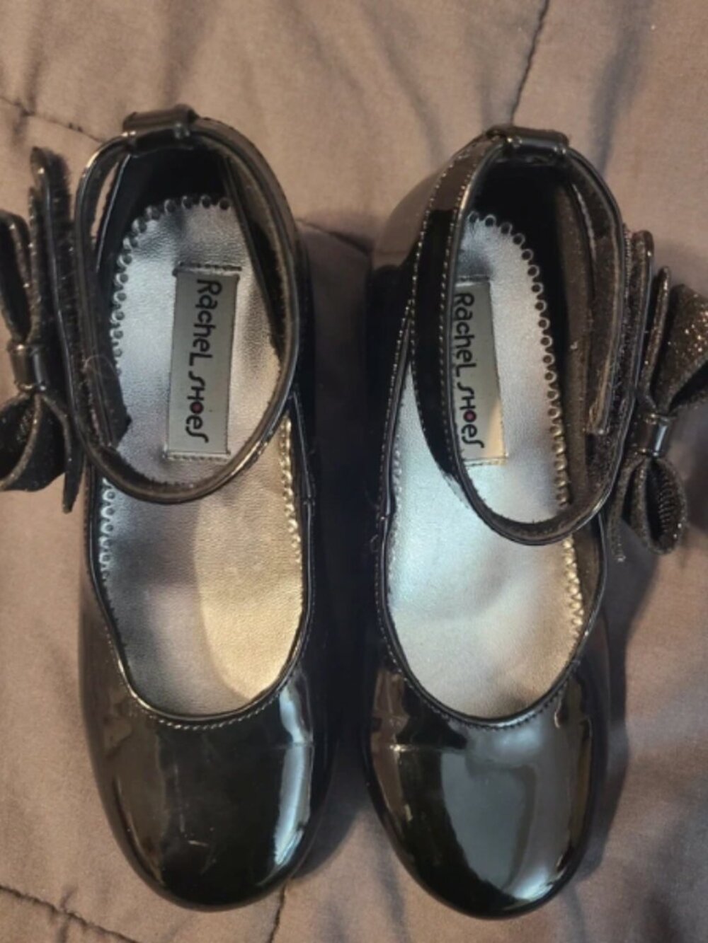 Little girls black dress shoes, size 11